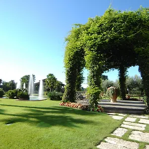 **** Hotel Royal Garden Milano Italy